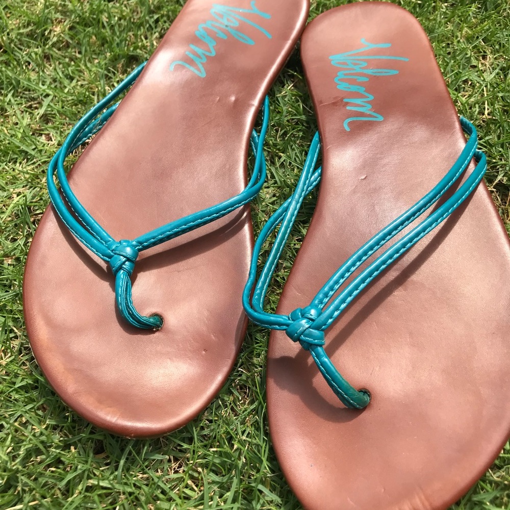 Women’s Volcom Flip Flops